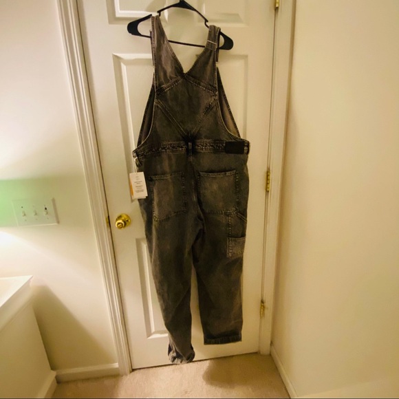 Overall - Picture 2 of 3